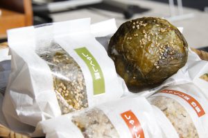 しゃくし菜漬けのおにぎり